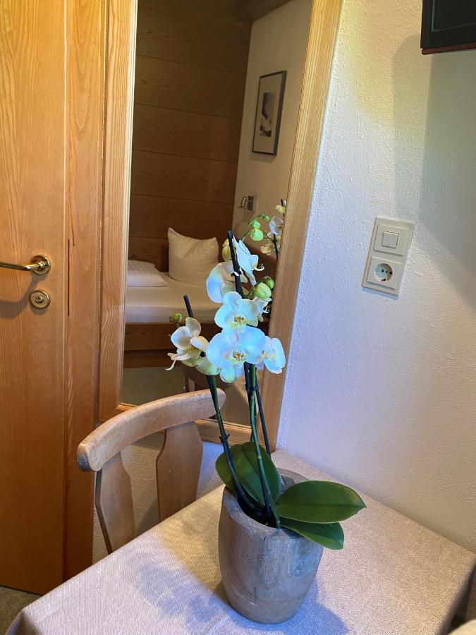 Hotel Zirbenhof Sankt Leonhard im Pitztal Rum bild