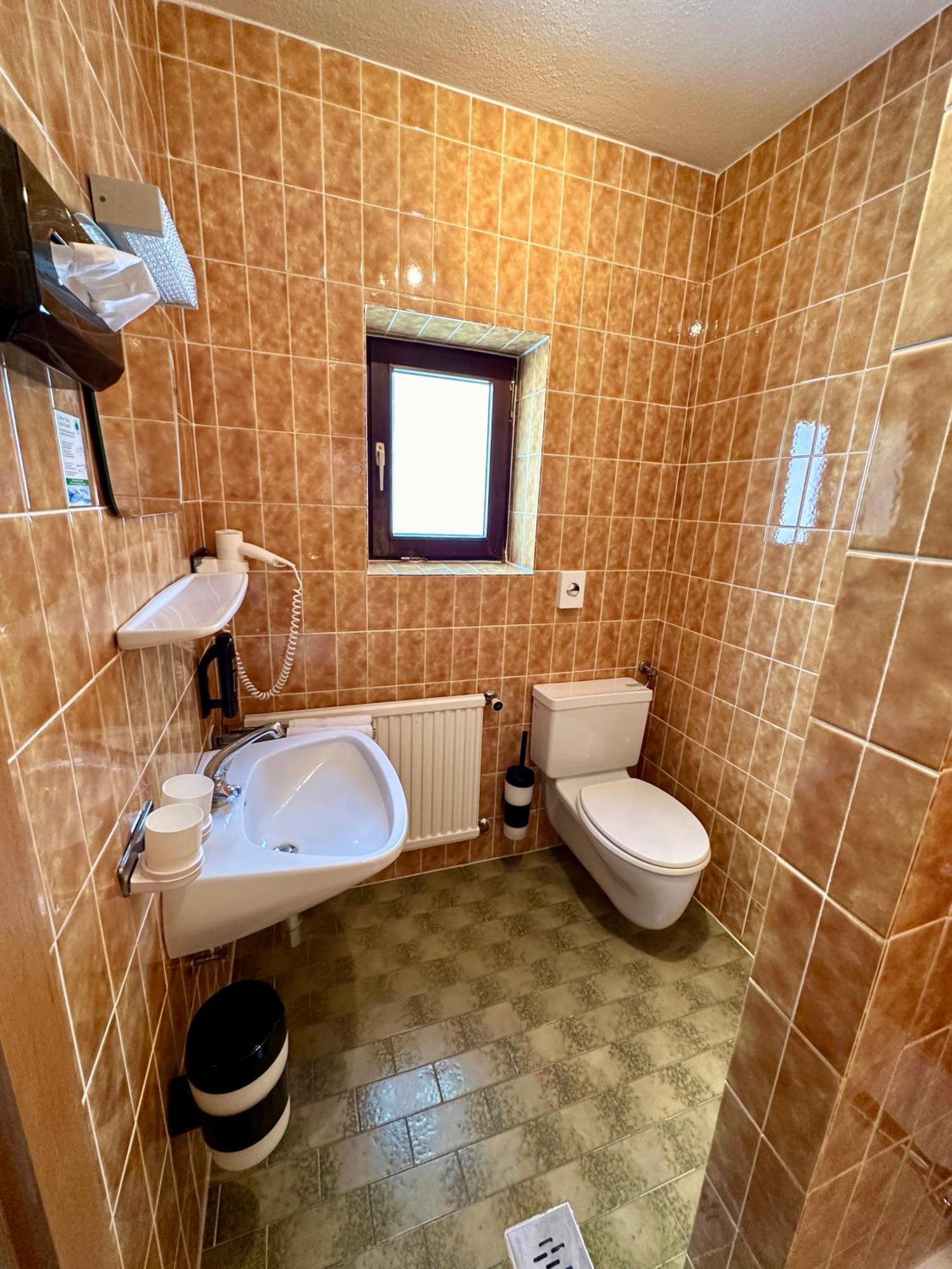 Hotel Zirbenhof Sankt Leonhard im Pitztal Rum bild